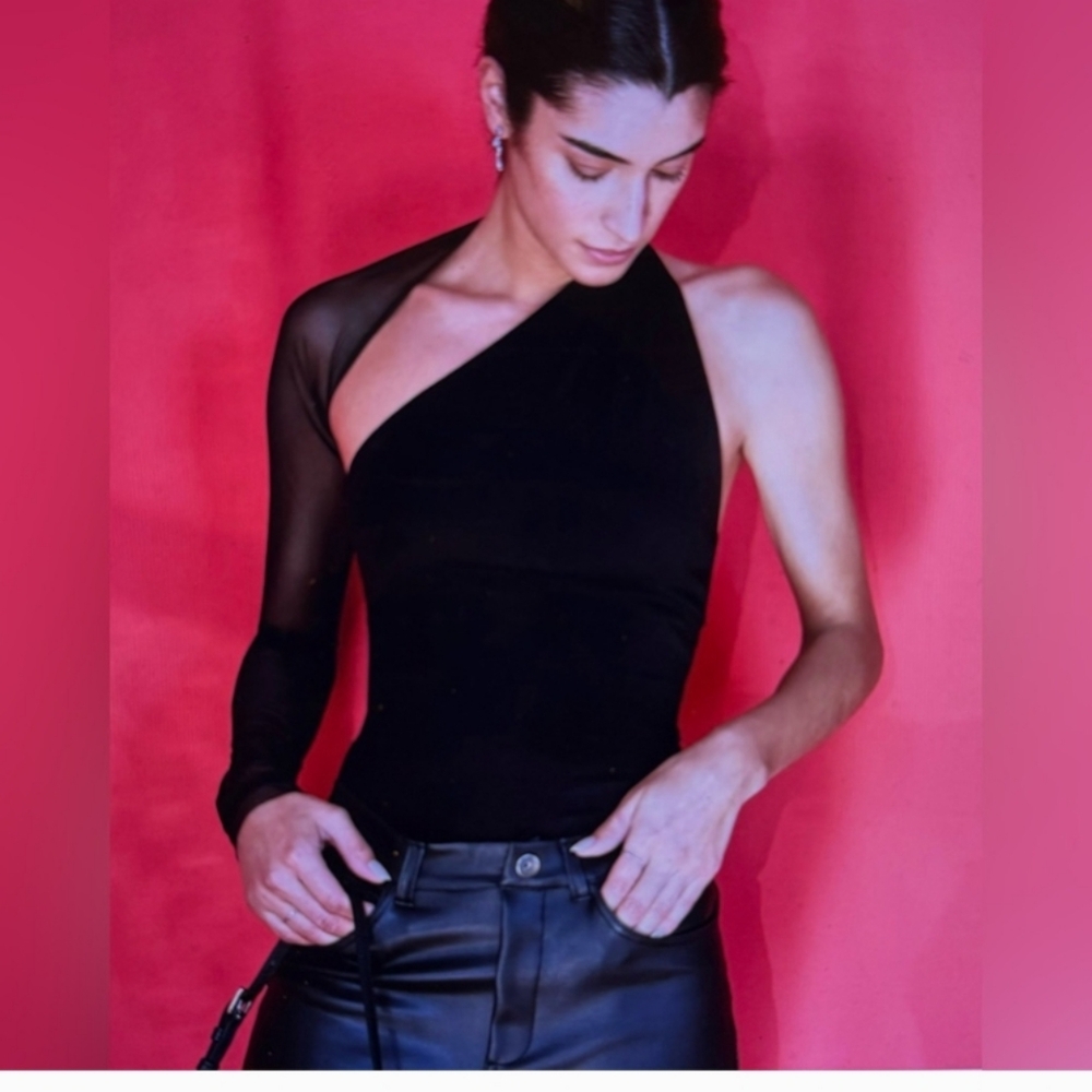 Asymmetric One-Shoulder Black Mesh Sleeve Top